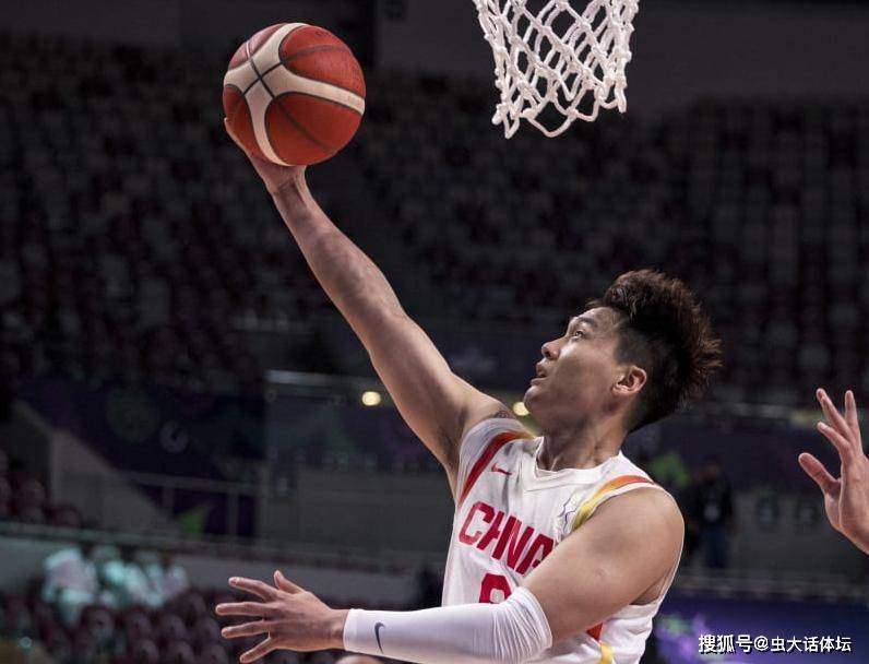 首节结束, 返四强 首节结束, 返四强