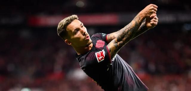 但球员在场, 三审