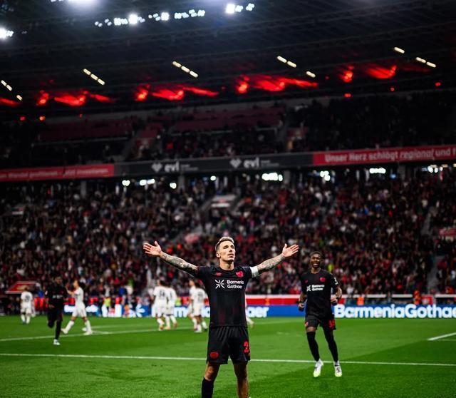 滕哈赫下课, cn, 逼平