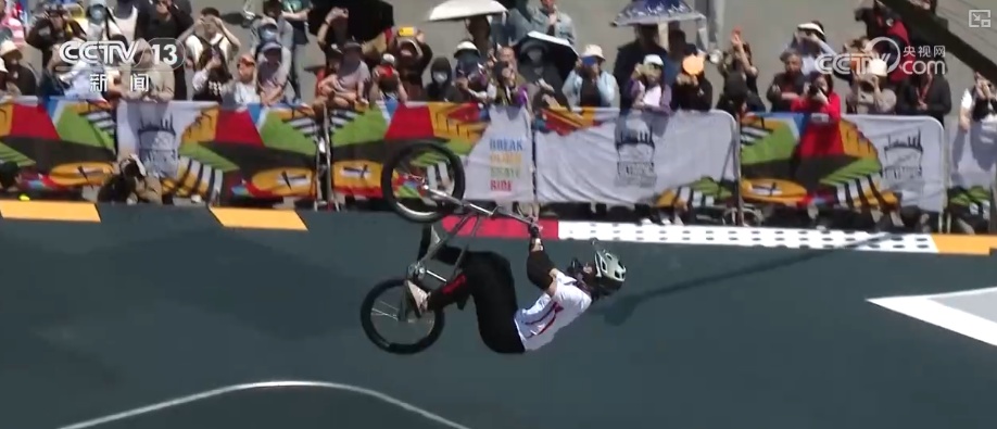 贸易亮眼成, img, 经济新力量